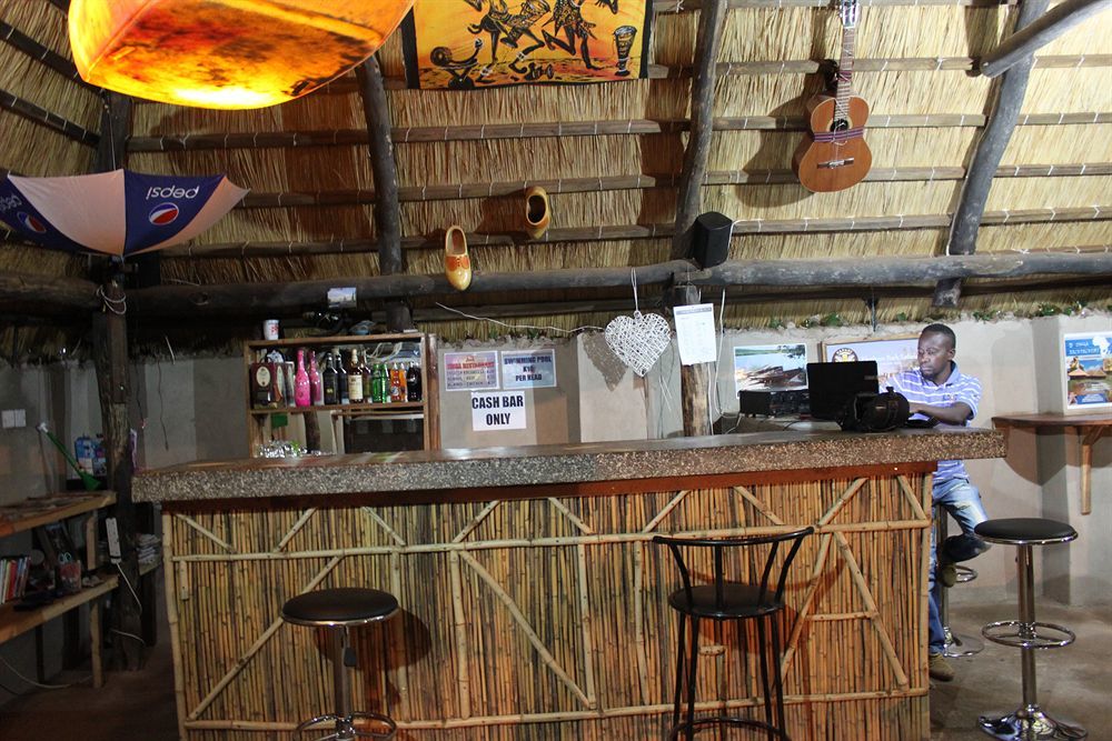 利文斯顿 Zinga Backpackers酒店 外观 照片