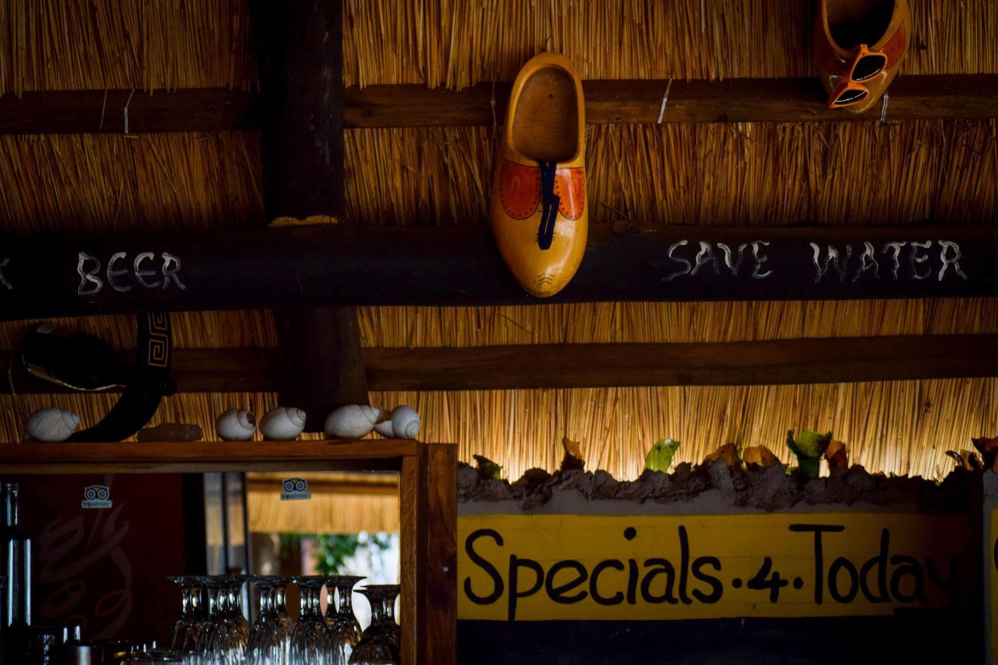 利文斯顿 Zinga Backpackers酒店 外观 照片